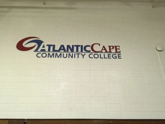 Atlantic Cape Community College: Dimensional Letters (Interior)